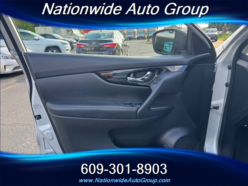 2017 Nissan Rogue SV - Photo 15 - East Windsor, NJ 08520