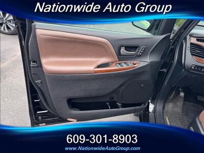 2015 Toyota Sienna Limited 7-Passenger   - Photo 10 - East Windsor, NJ 08520
