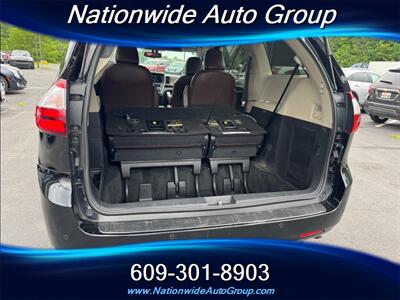 2015 Toyota Sienna Limited 7-Passenger   - Photo 16 - East Windsor, NJ 08520