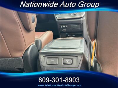 2015 Toyota Sienna Limited 7-Passenger   - Photo 17 - East Windsor, NJ 08520