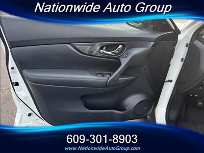 2017 Nissan Rogue SV   - Photo 17 - East Windsor, NJ 08520