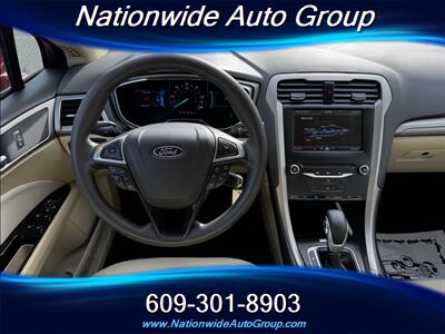 2013 Ford Fusion SE  HYBRID - Photo 16 - East Windsor, NJ 08520