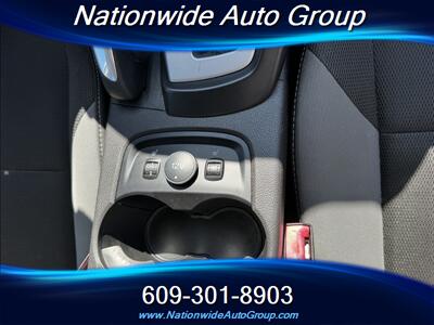 2013 Ford Focus SE   - Photo 17 - East Windsor, NJ 08520