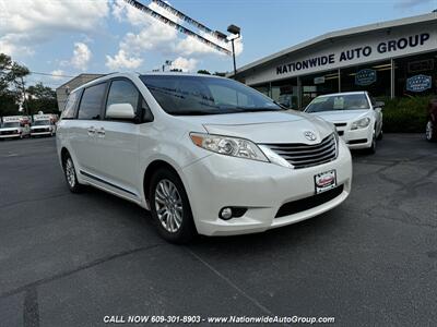 2016 Toyota Sienna XLE 7-Passenger Auto  