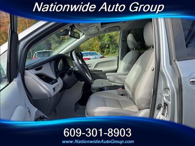 2020 Toyota Sienna XLE 8-Passenger   - Photo 19 - East Windsor, NJ 08520
