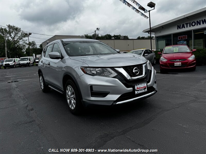 2017 Nissan Rogue S  