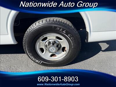 2018 Chevrolet Express LT 3500  12 Passenger Van - Photo 21 - East Windsor, NJ 08520