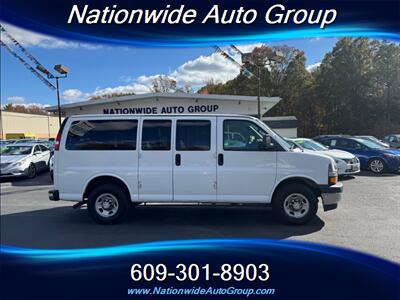 2018 Chevrolet Express LT 3500  12 Passenger Van - Photo 9 - East Windsor, NJ 08520