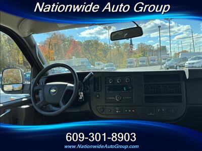 2018 Chevrolet Express LT 3500  12 Passenger Van - Photo 11 - East Windsor, NJ 08520