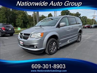 2016 Dodge Grand Caravan SXT Plus  Wheel Chair Accessible Van - Photo 4 - East Windsor, NJ 08520