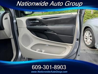 2016 Dodge Grand Caravan SXT Plus  Wheel Chair Accessible Van - Photo 23 - East Windsor, NJ 08520