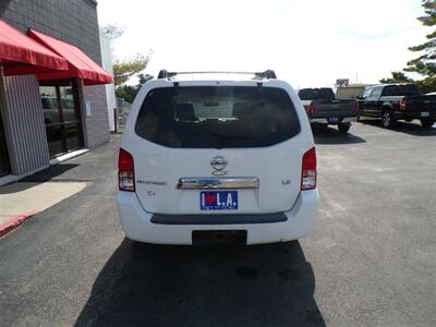 2006 Nissan Pathfinder LE   - Photo 4 - Omaha, NE 68127