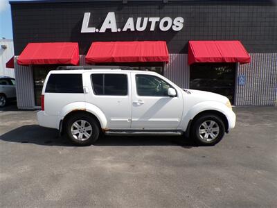 2006 Nissan Pathfinder LE   - Photo 1 - Omaha, NE 68127