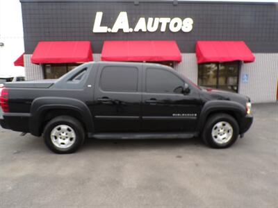 2008 Chevrolet Avalanche LT   - Photo 1 - Omaha, NE 68127