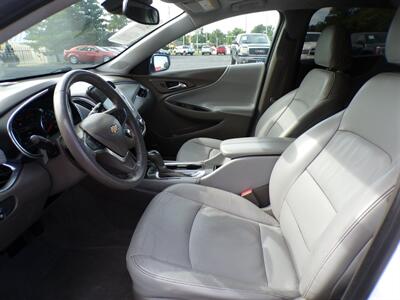 2018 Chevrolet Malibu LT - Photo 6 - Omaha, NE 68127
