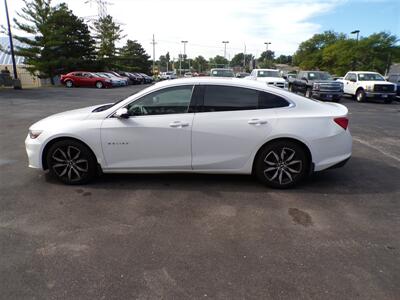 2018 Chevrolet Malibu LT - Photo 4 - Omaha, NE 68127
