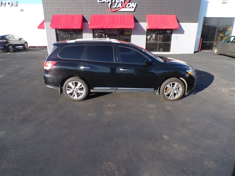 2014 Nissan Pathfinder Platinum   - Photo 1 - Omaha, NE 68127