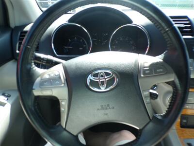 2009 Toyota Highlander Hybrid Limited   - Photo 7 - Omaha, NE 68127