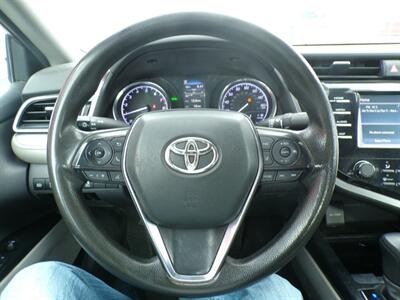 2020 Toyota Camry LE   - Photo 7 - Omaha, NE 68127