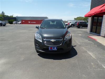 2016 Chevrolet Trax LS   - Photo 2 - Omaha, NE 68127