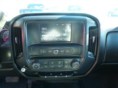 2018 Chevrolet Silverado 1500 Custom   - Photo 10 - Omaha, NE 68127