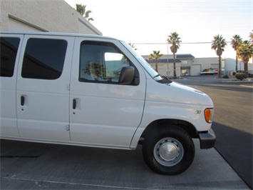 1999 Ford E-Series Van E150 CARGO VAN, WORK VAN, CAMPER   - Photo 40 - Las Vegas, NV 89103