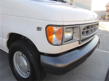 1999 Ford E-Series Van E150 CARGO VAN, WORK VAN, CAMPER   - Photo 35 - Las Vegas, NV 89103