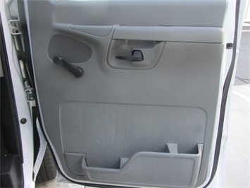 2003 Ford Econoline Cargo E-250, E250, Cargo Vans, Used Cargo Van, Work Van   - Photo 11 - Las Vegas, NV 89103