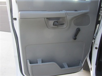2003 Ford Econoline Cargo E-250, E250, Cargo Vans, Used Cargo Van, Work Van   - Photo 21 - Las Vegas, NV 89103