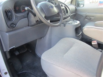 2003 Ford Econoline Cargo E-250, E250, Cargo Vans, Used Cargo Van, Work Van   - Photo 19 - Las Vegas, NV 89103