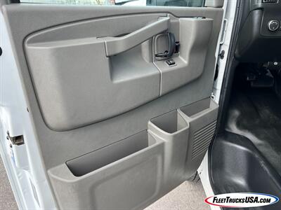 2016 Chevrolet Express Cutaway 3500  Cube Van / Box Truck - Photo 8 - Las Vegas, NV 89103