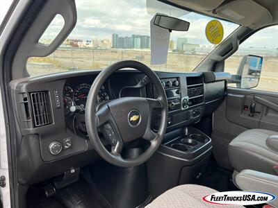 2016 Chevrolet Express Cutaway 3500  Cube Van / Box Truck - Photo 11 - Las Vegas, NV 89103