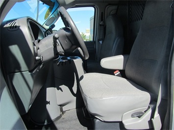 2004 Ford Econoline Cargo E-250, E250, Cargo Vans, Used Cargo Van, Work Van   - Photo 22 - Las Vegas, NV 89103