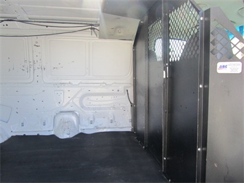 2004 Ford Econoline Cargo E-250, E250, Cargo Vans, Used Cargo Van, Work Van   - Photo 17 - Las Vegas, NV 89103