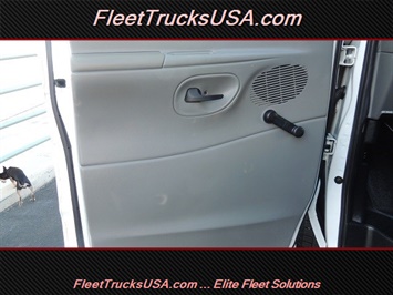 2004 Ford E-Series Van E-250 Cargo Van, E250, E-Series, Ford Cargo   - Photo 15 - Las Vegas, NV 89103