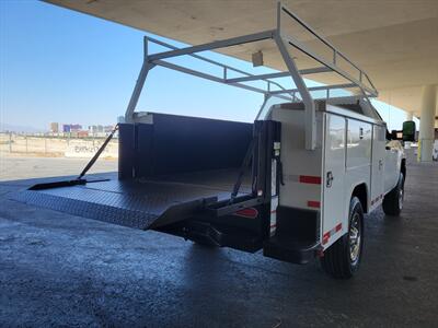 2017 Chevrolet Silverado 2500 Harbor Utility Body  w/ Tommy Lift Gate - Photo 51 - Las Vegas, NV 89103