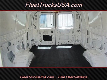 2006 Ford Econoline Cargo   - Photo 2 - Las Vegas, NV 89103