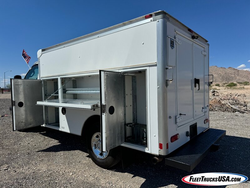 2017 Chevrolet Express 3500 Cutaway SRW  w/ SUPREME KUV Utility Service Body