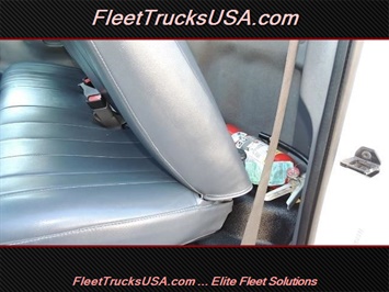 2002 Ford F-150 XL, F150, F-150, 8 Foot Fleet Side Bed, Long Bed   - Photo 33 - Las Vegas, NV 89103