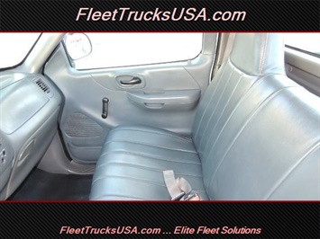 2002 Ford F-150 XL, F150, F-150, 8 Foot Fleet Side Bed, Long Bed   - Photo 32 - Las Vegas, NV 89103