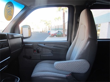 2003 Chevrolet Express 2500 Cargo   - Photo 18 - Las Vegas, NV 89103