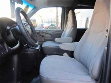 2003 Chevrolet Express 2500 Cargo   - Photo 5 - Las Vegas, NV 89103