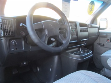 2003 Chevrolet Express 2500 Cargo   - Photo 16 - Las Vegas, NV 89103