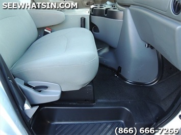 2007 Ford E-Series Cargo E-250   - Photo 17 - Las Vegas, NV 89103