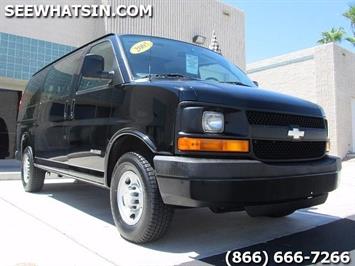 2005 Chevrolet Express G2500 Cargo Van   - Photo 1 - Las Vegas, NV 89103