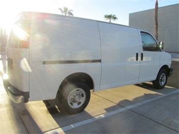 2003 Chevrolet Express 2500 Cargo   - Photo 12 - Las Vegas, NV 89103