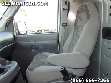 2004 Ford E-Series Cargo E250 Van, Work Van, Fleet Van, E Series Van,   - Photo 25 - Las Vegas, NV 89103