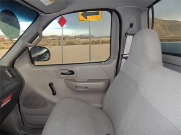 2003 Ford F-150 F150, XL Fleet Work Truck, 8 Foot, Long Bed   - Photo 28 - Las Vegas, NV 89103