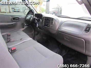 2001 Ford F-150 XL, F150, F-150, 8 Foot Fleet Side Bed, Long Bed   - Photo 3 - Las Vegas, NV 89103