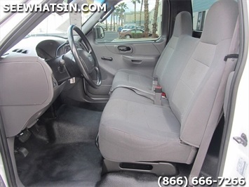 2001 Ford F-150 XL, F150, F-150, 8 Foot Fleet Side Bed, Long Bed   - Photo 2 - Las Vegas, NV 89103